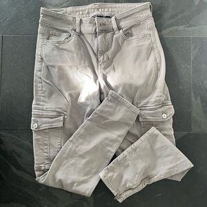 American Eagle, next level stretch cargo jeggings. Sz 4